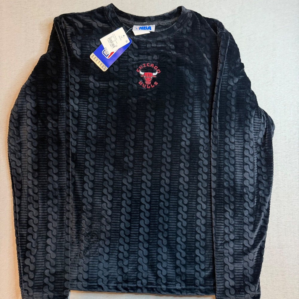 NBA Chicago Bulls womens Small Black Textured Plush Long Sleeve Crewneck